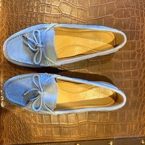 Michael Kors Sutton Moc Powder Blue Suede Loafer - Picture 1 of 3